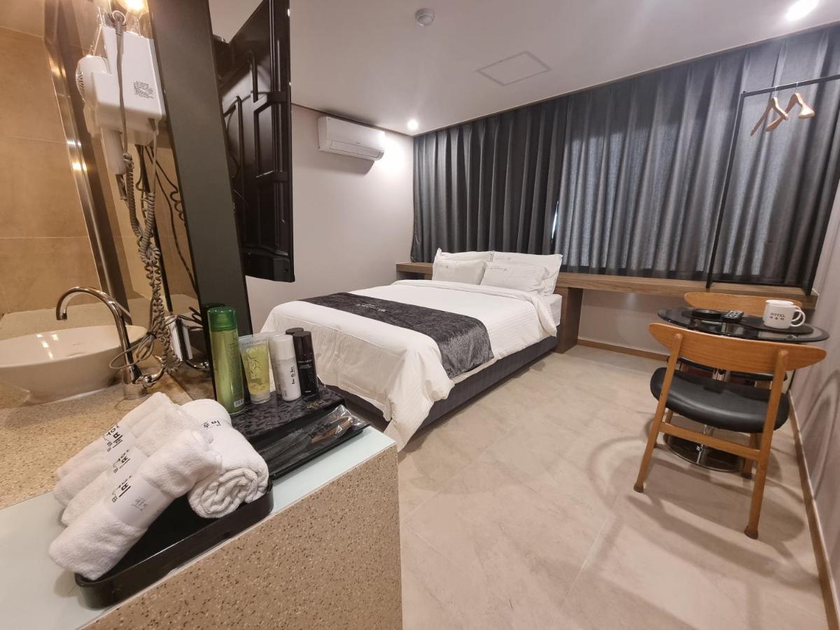 Yeoubi Hotel Чінджу Екстер'єр фото